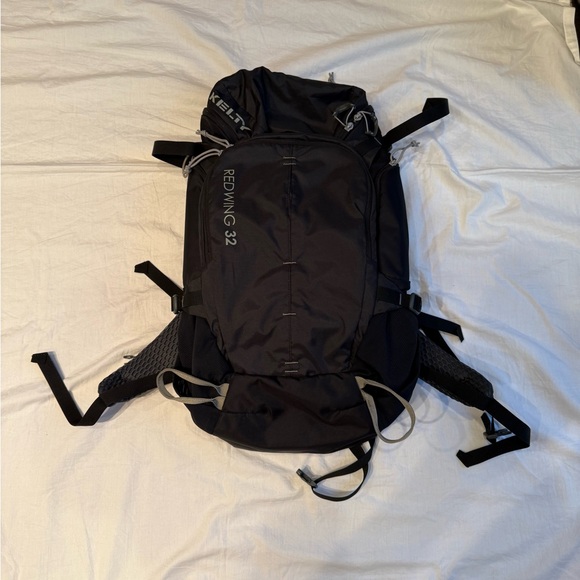 Kelly RedWing 32 hiking/outdoor backpack